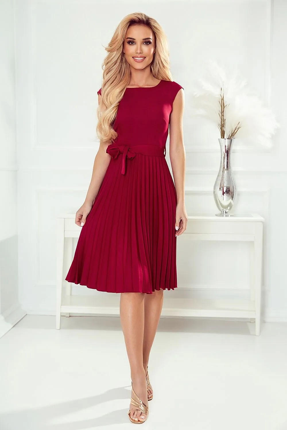 Elegant Pleated Short sleeves Women Dress